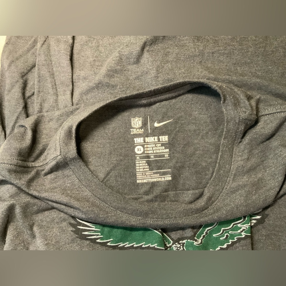 Nike Dark Gray T-Shirt Eagles NFL - Picture 2 of 2